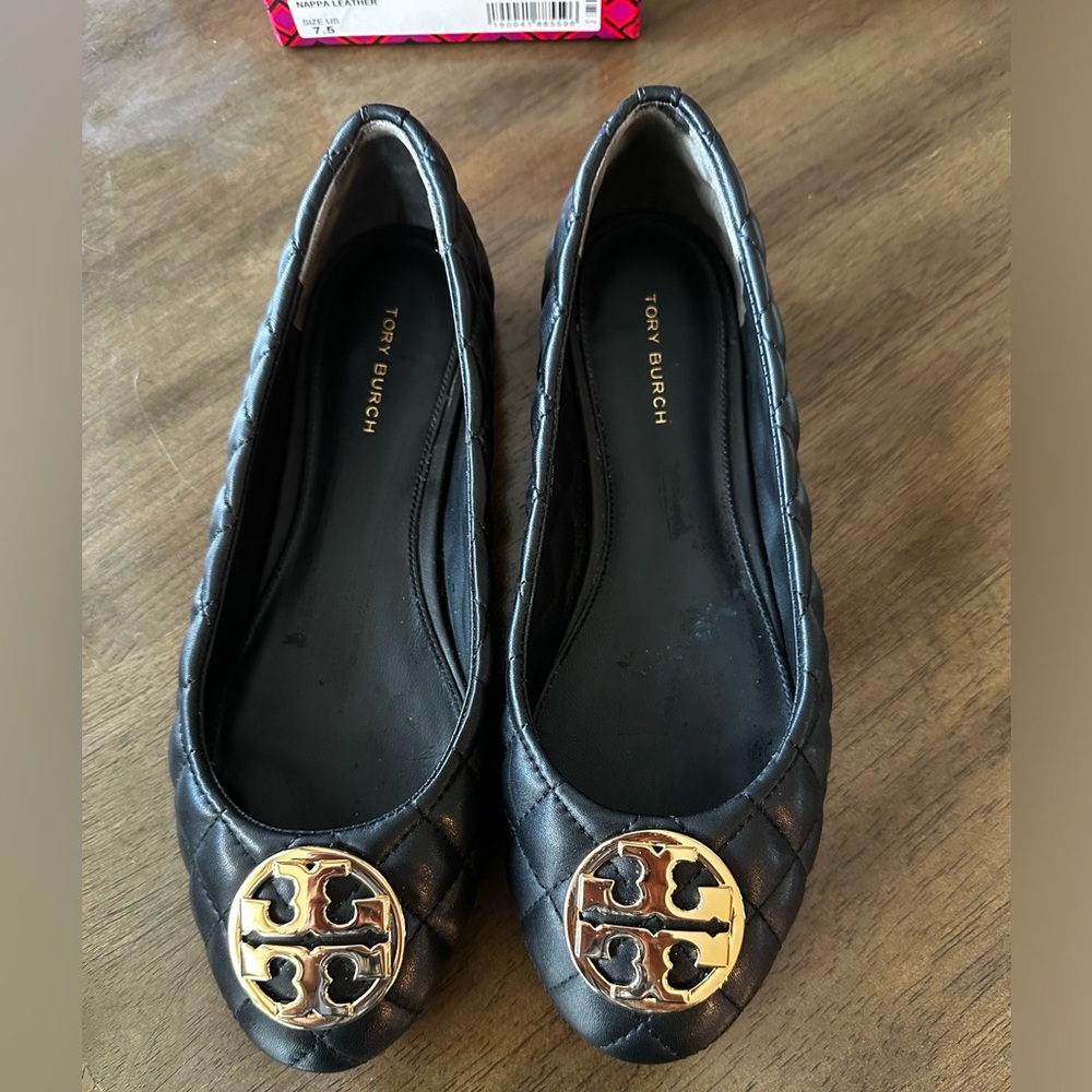 Tory Burch Chelsea quilted ballet flat size 7